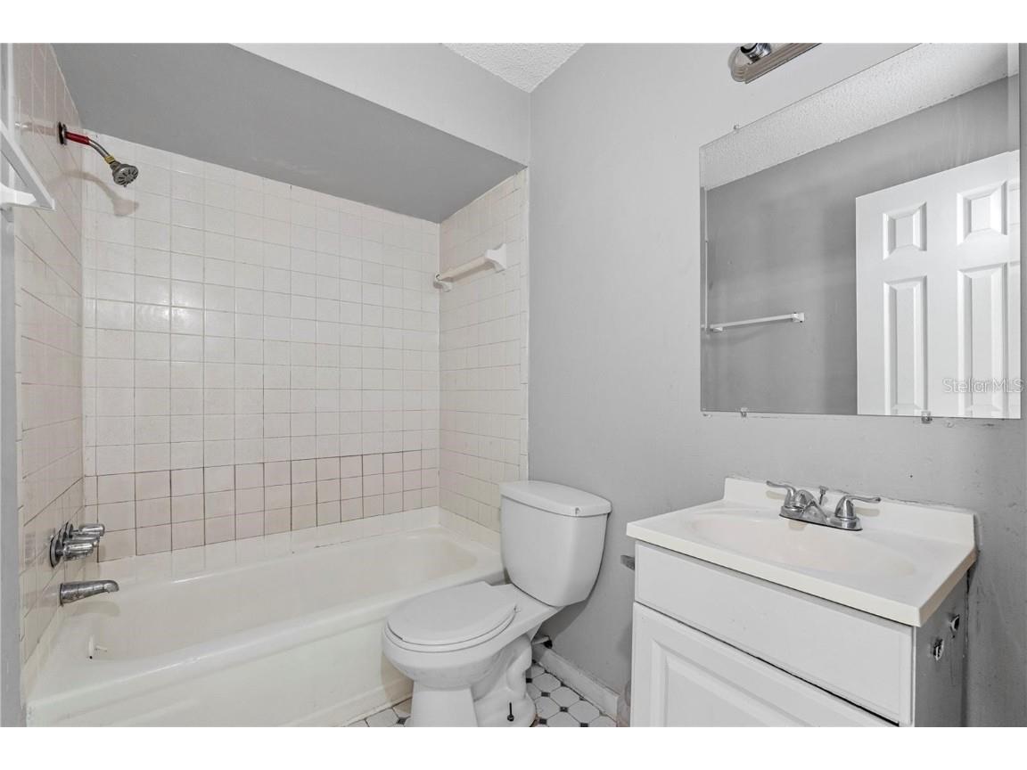 2502 Chestnut Woods Drive Lakeland FL 33815 TB8379858 image24