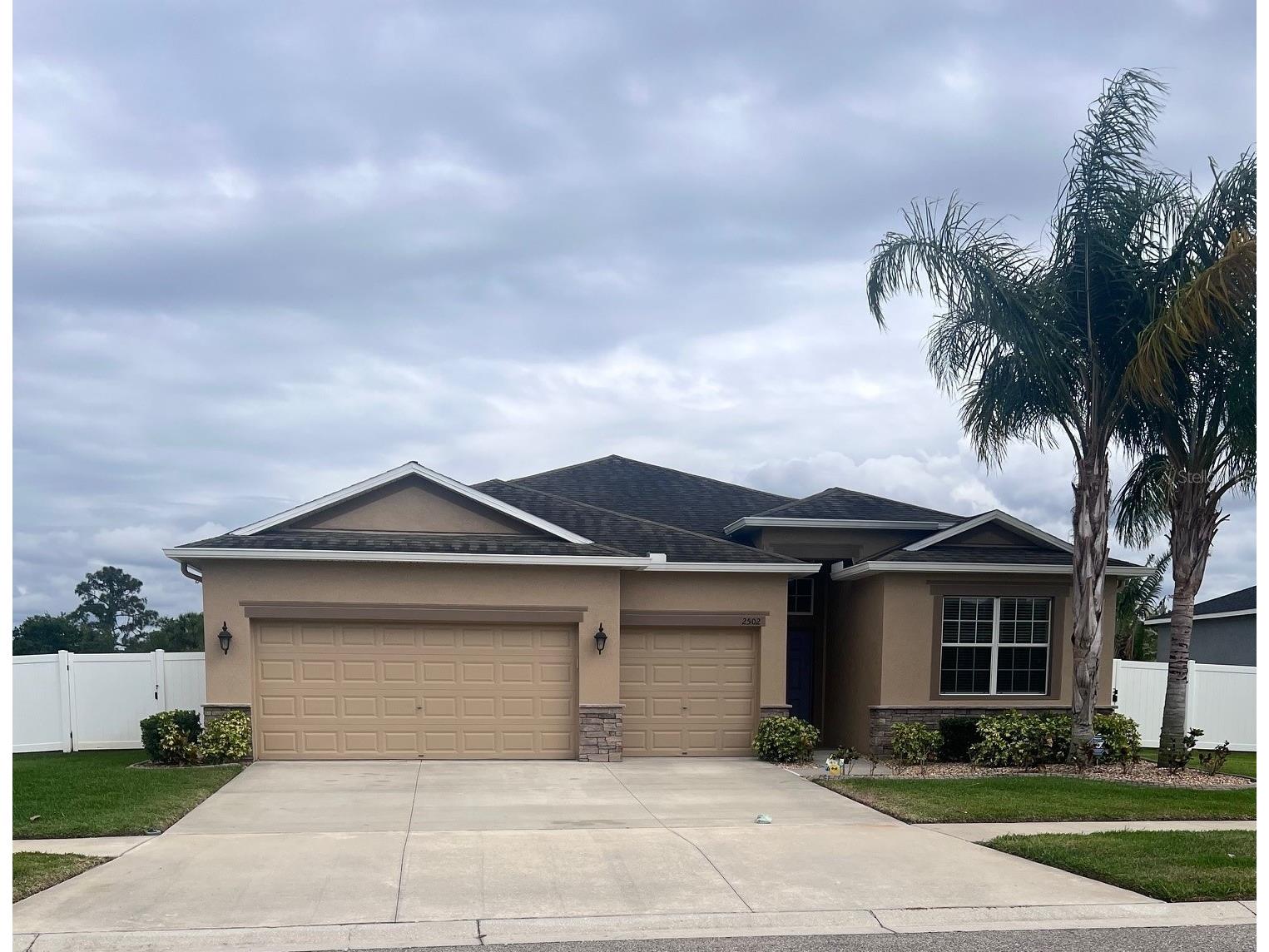 2502 Cumberland Cliff Drive Ruskin FL 33570 TB8505781 image1