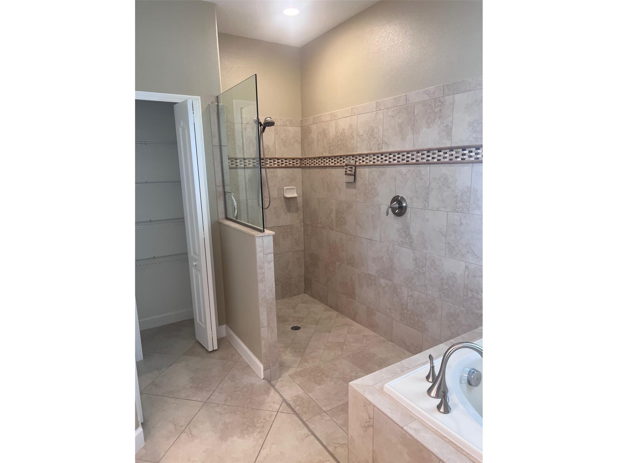 2502 Cumberland Cliff Drive Ruskin FL 33570 TB8505781 image22