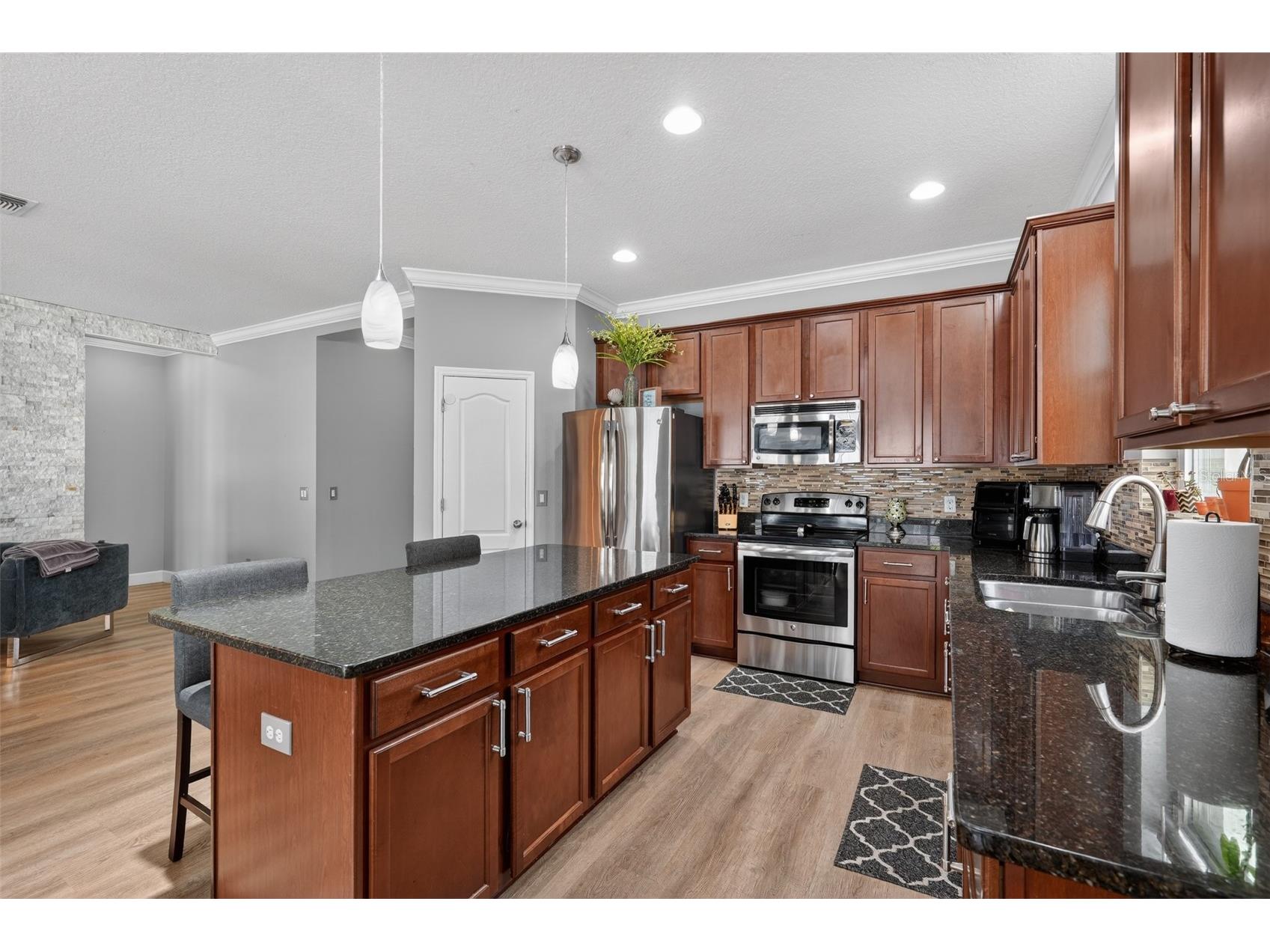 2502 Isabela Terrace Kissimmee FL 34743 S5146470 image4
