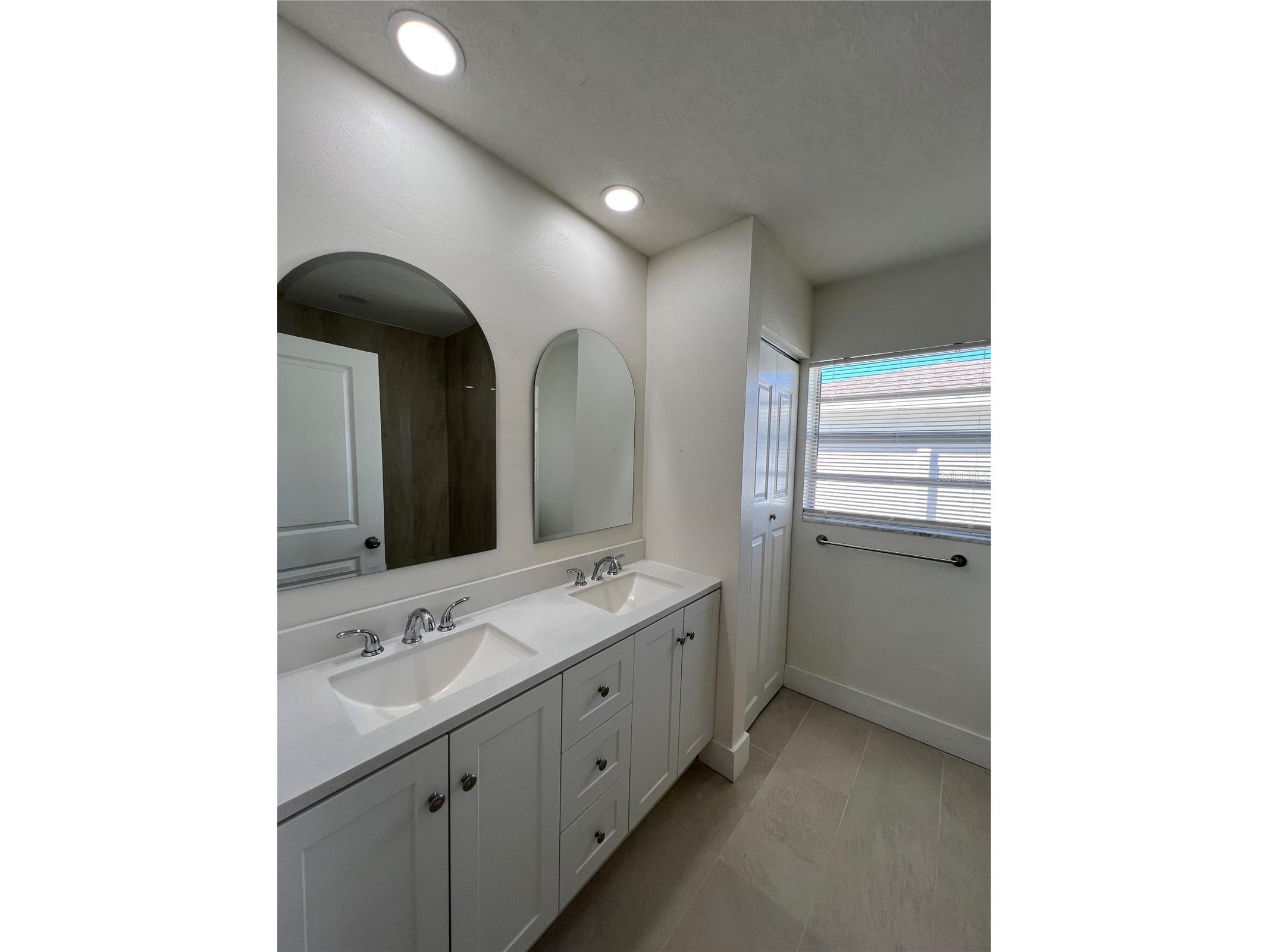 2502 Tropical Shores Drive SE Saint Petersburg FL 33705 O6388704 image29