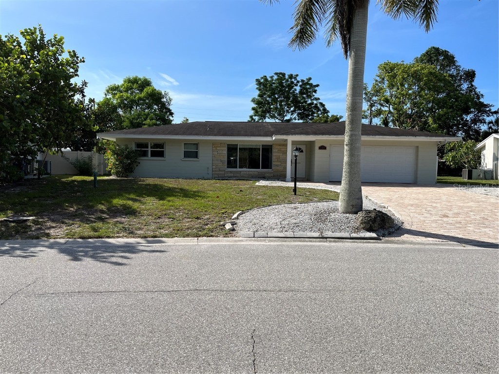 2502 Tulip Street Sarasota FL 34239 A4576697 image1