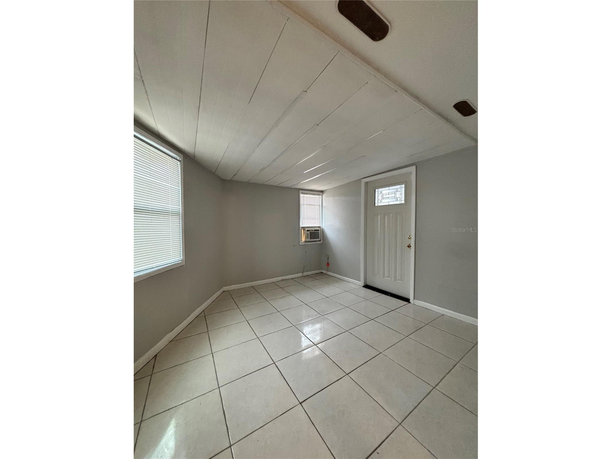 2502 Vine Street Orlando FL 32806 O6397430 image10