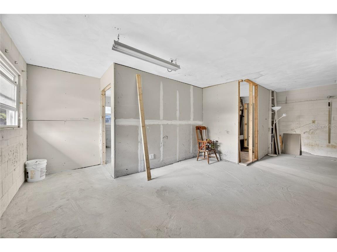 2502 Vine Street Orlando FL 32806 TB8356212 image37