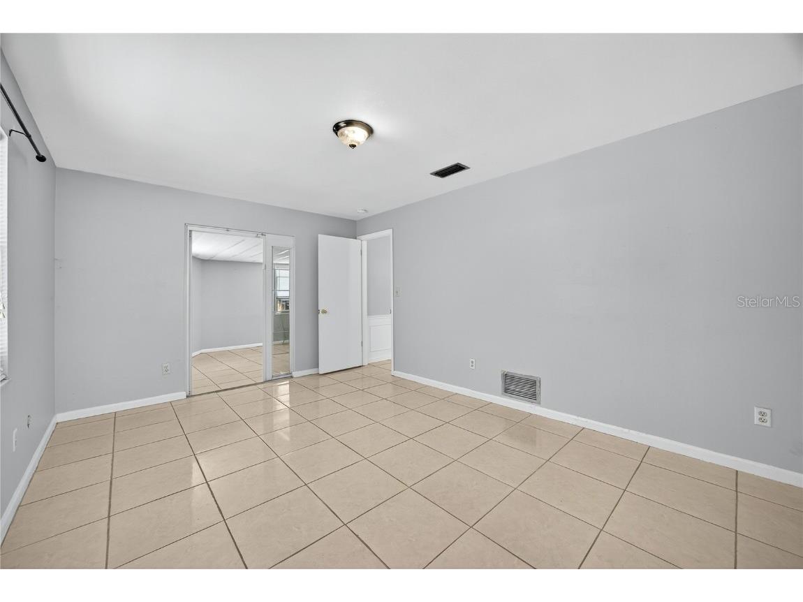 2502 Vine Street Orlando FL 32806 TB8449743 image27