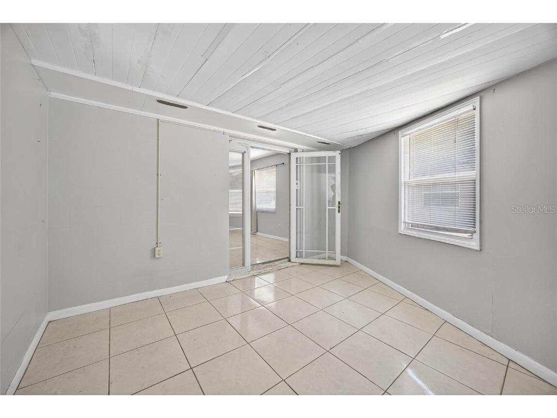 2502 Vine Street Orlando FL 32806 TB8449743 image29