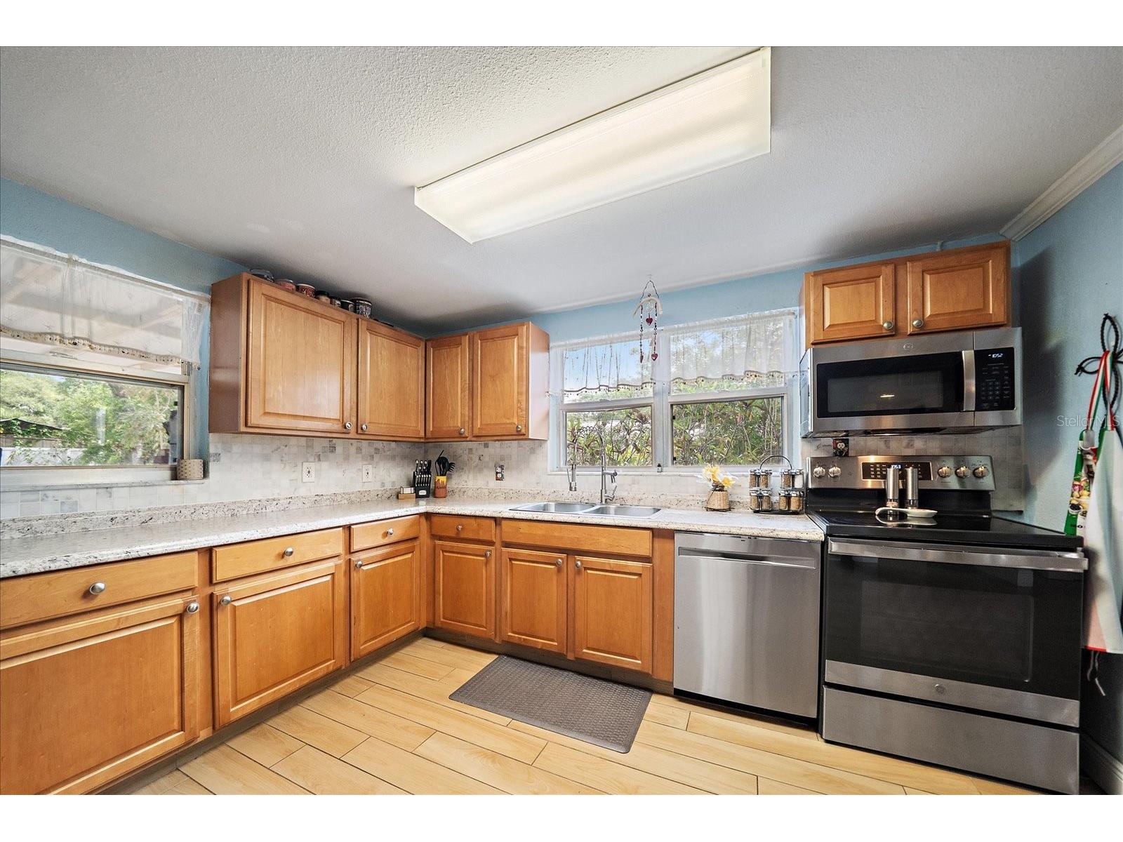 2503 53rd Avenue W Bradenton FL 34207 A4689841 image13