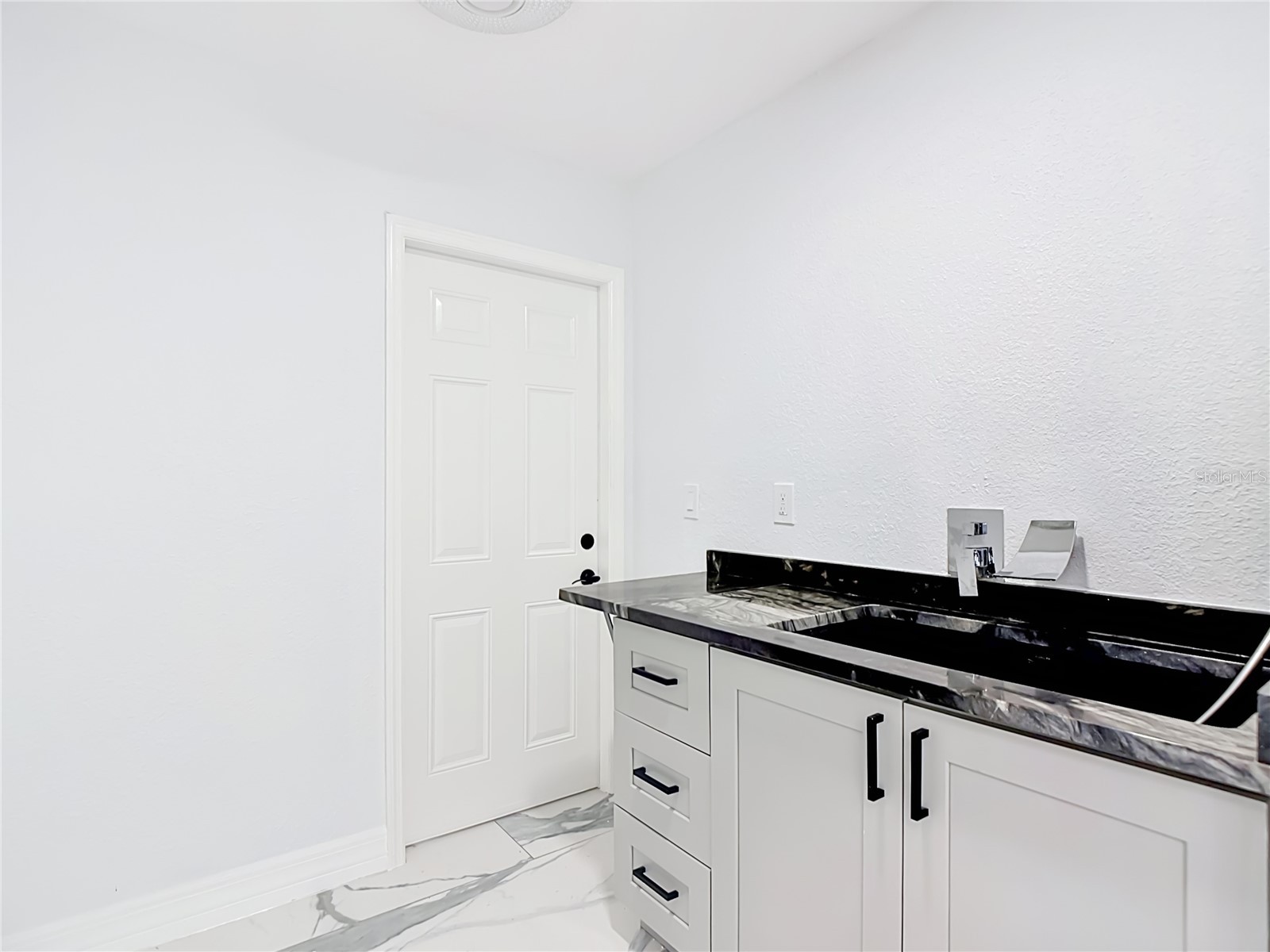 2503 Aviation Parkway Cape Coral FL 33904 C7526288 image50