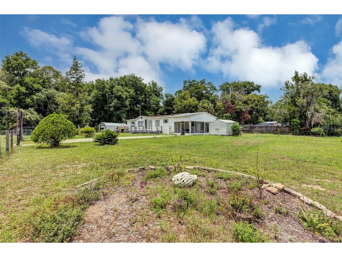 25035 Castle Street Paisley FL 32767 O6216118 image1