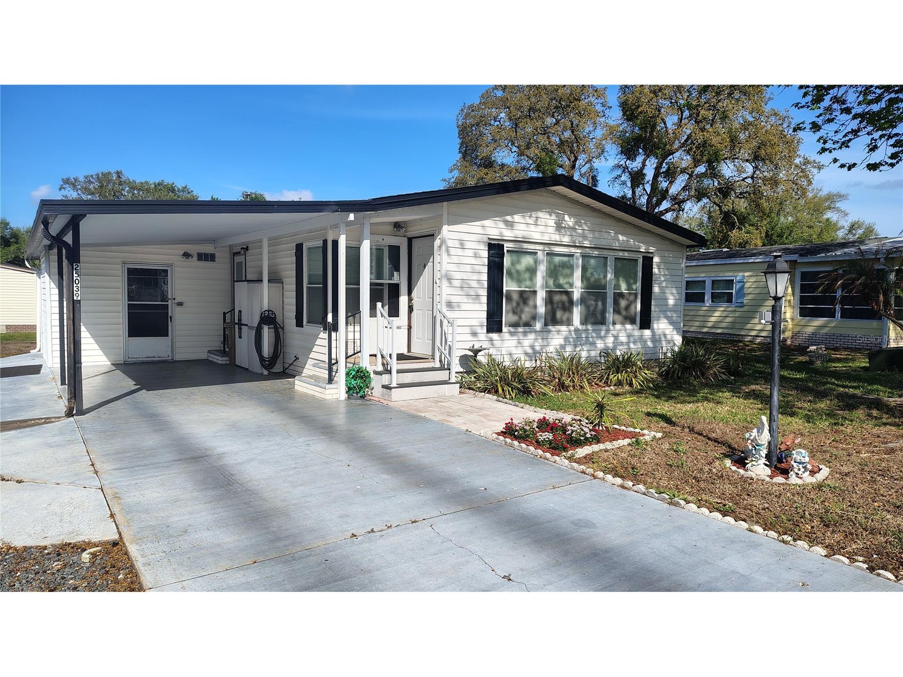 25039 Pine Hill Leesburg FL 34748 G5108806 image1