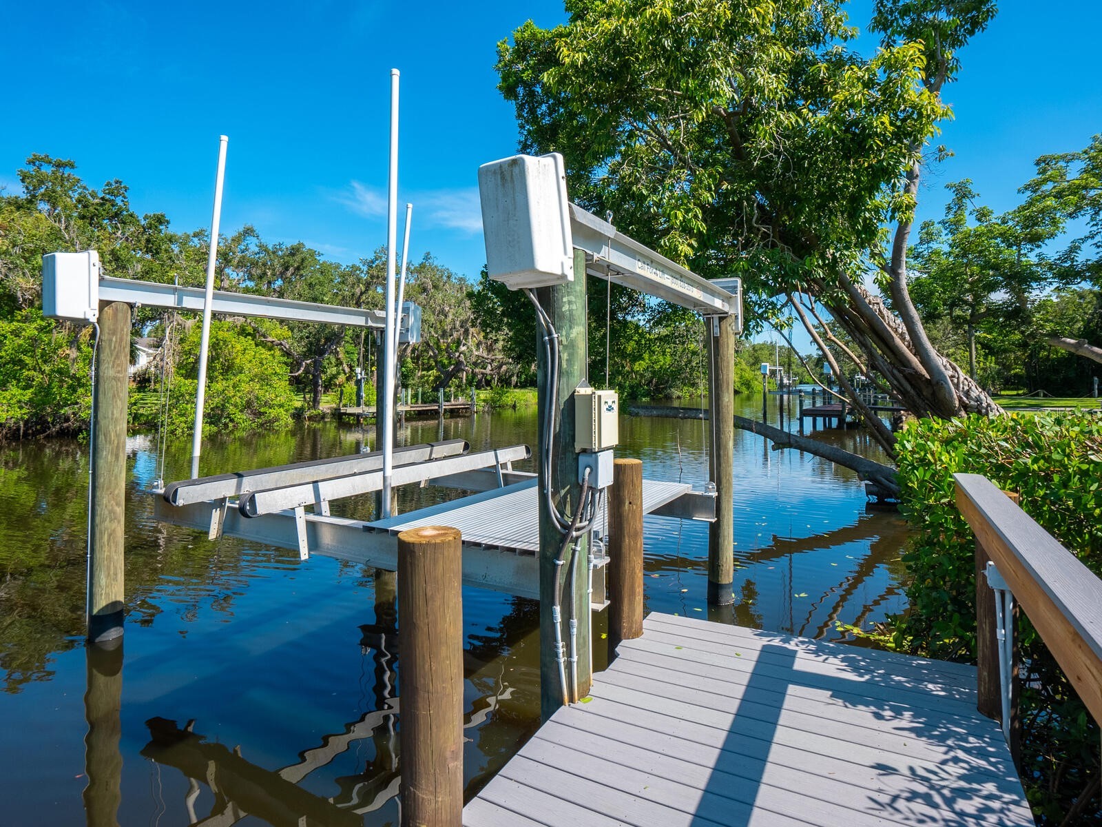 2504/2506 Wilkinson Road Sarasota FL 34231 - PHILLIPPI CREEK A4658785 image6