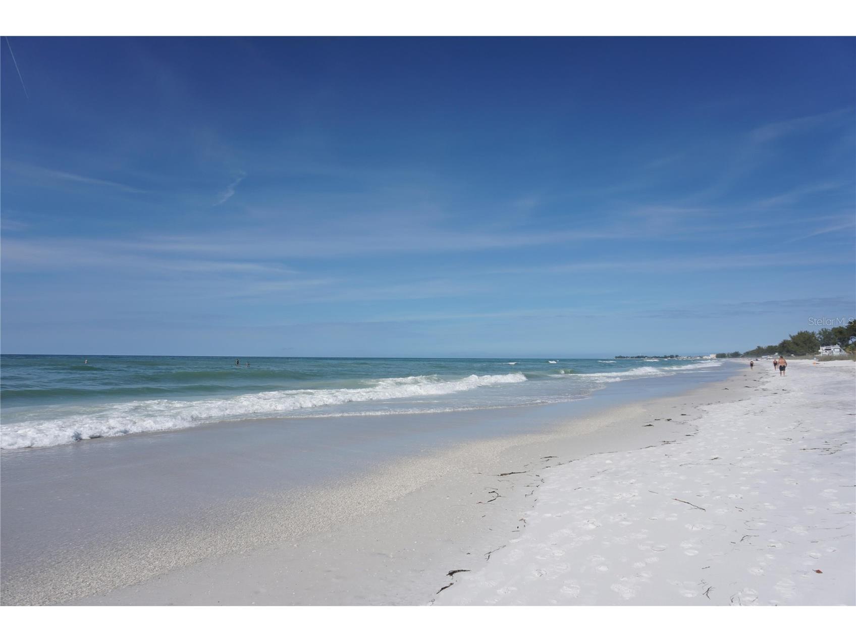 2504 Avenue B Bradenton Beach FL 34217 O6384479 image5