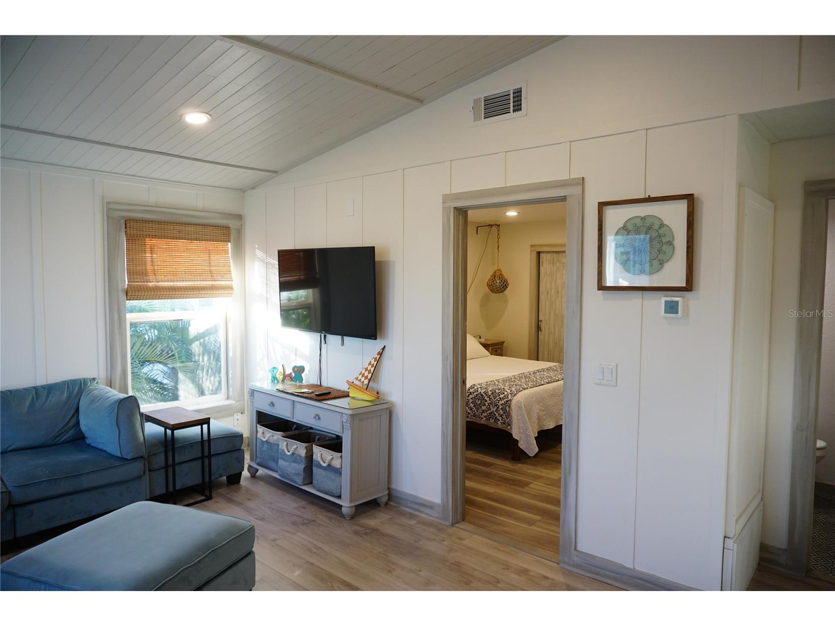 2504 Avenue B Bradenton Beach FL 34217 O6384479 image8