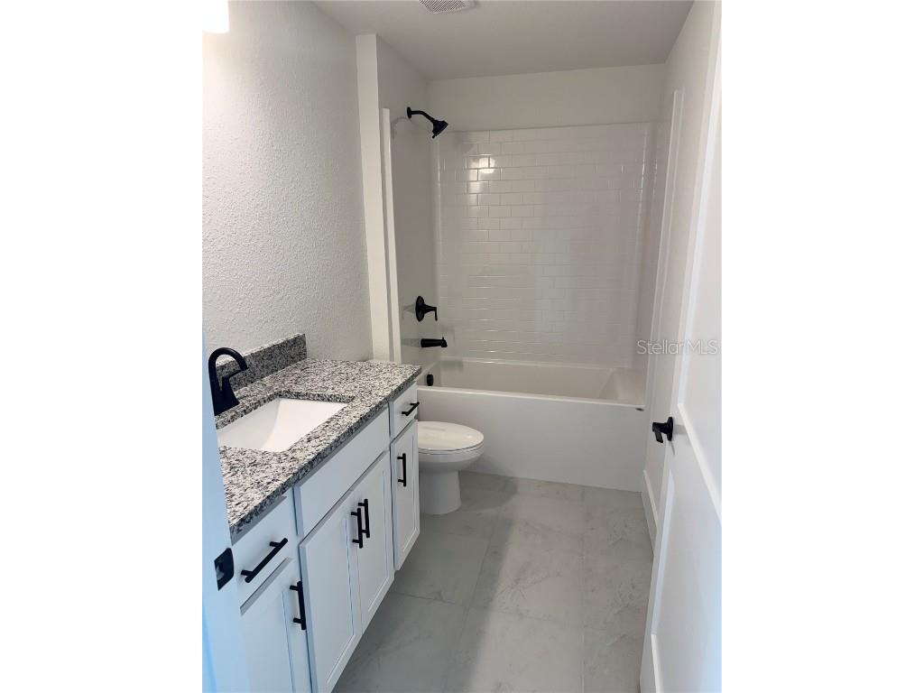 2504 Averland Loop North Port FL 34287 A4636636 image4