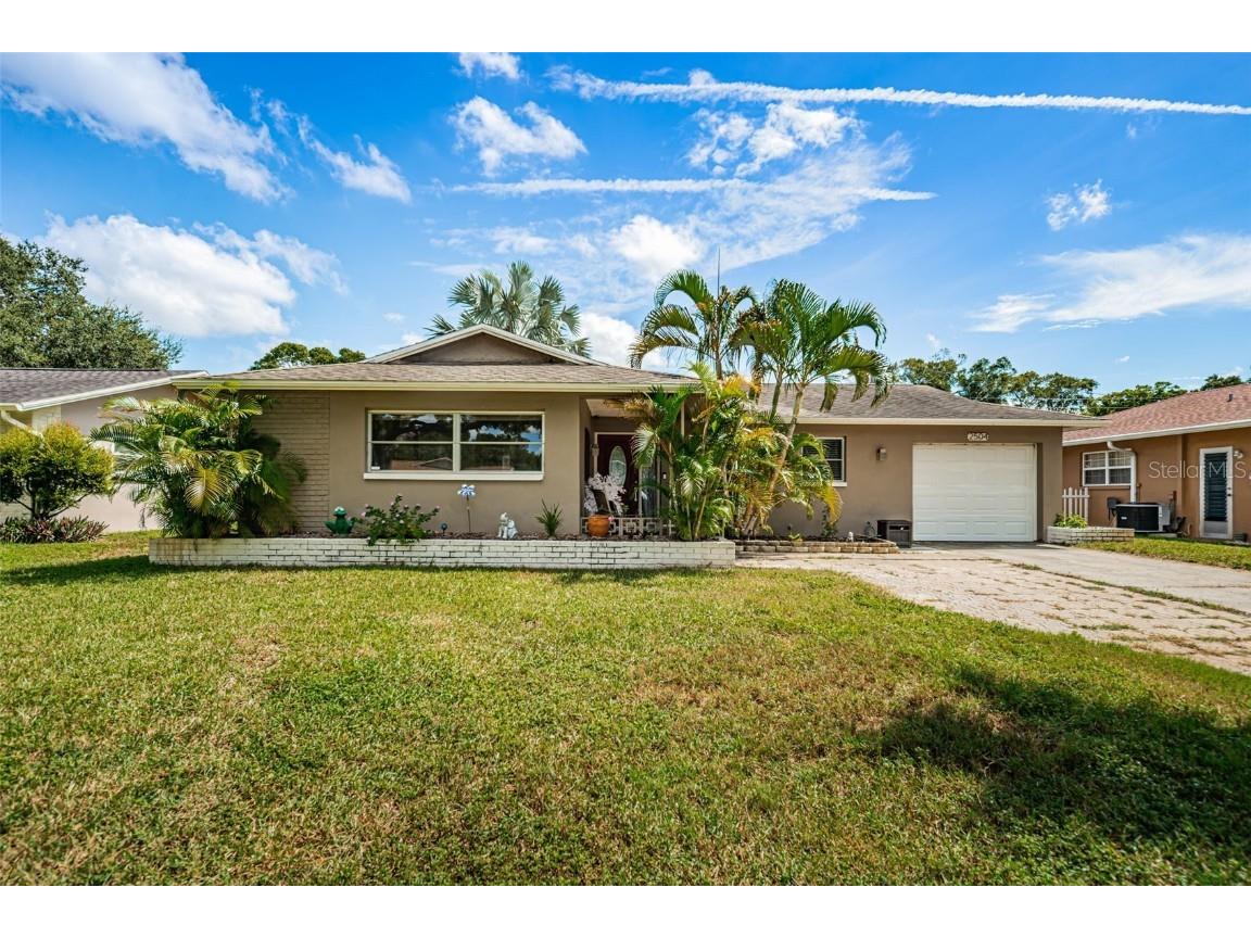 2504 Bramblewood Drive E Clearwater FL 33763 U8215566 image1