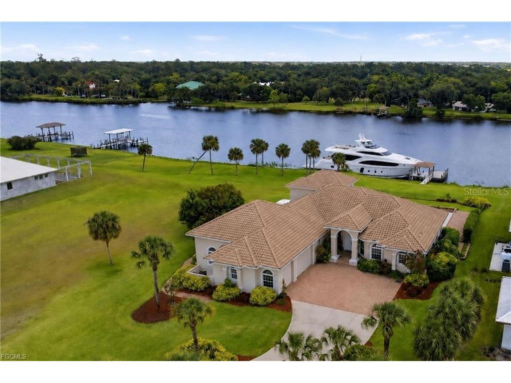 2504 Caloosa Shores Drive Labelle FL 33935 A4692867 image1