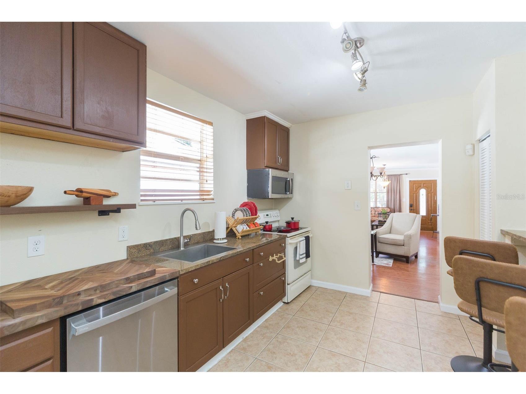 2504 E 12th Avenue Tampa FL 33605 TB8517578 image9