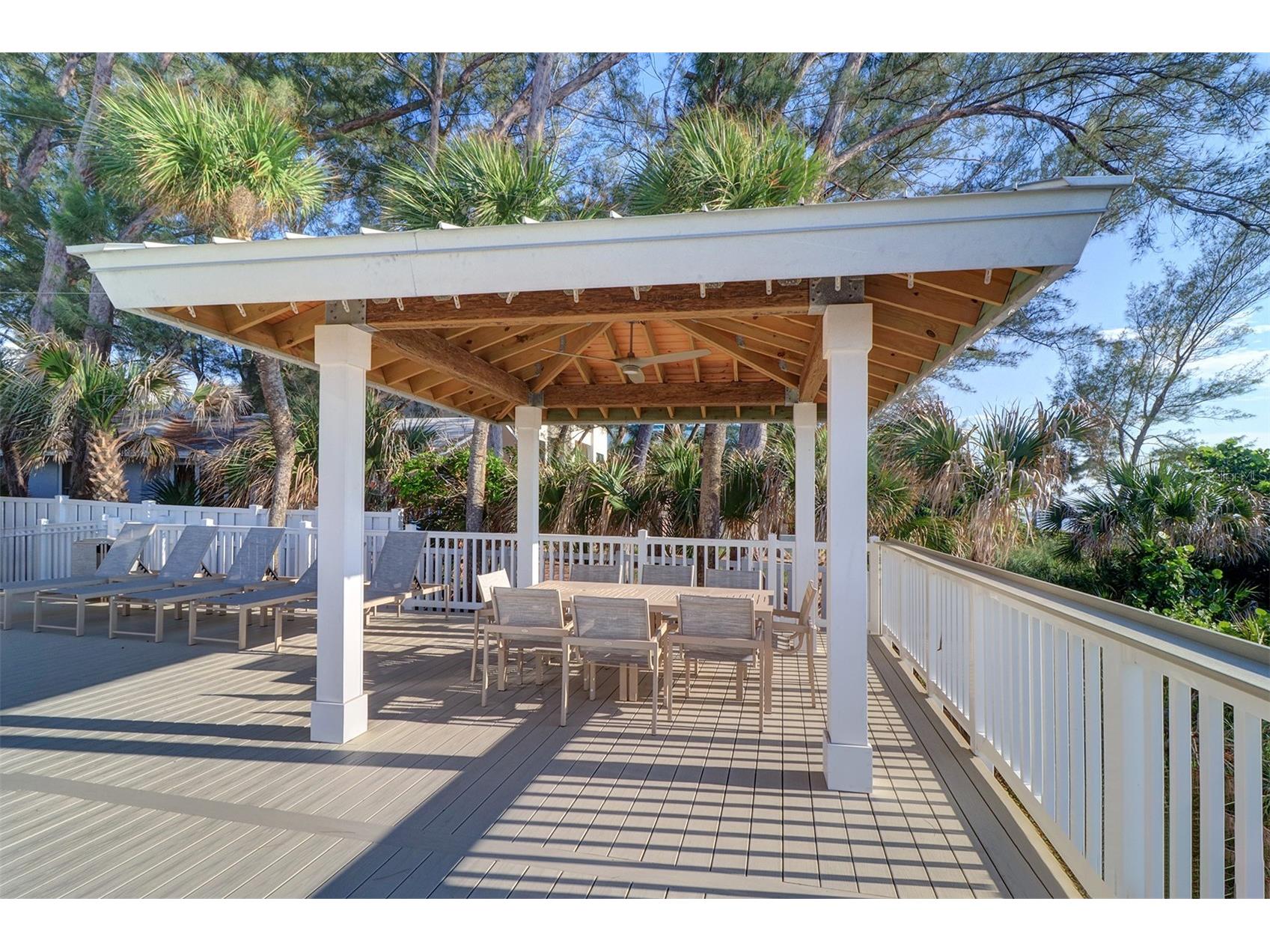 2504 Gulf Boulevard #201 Indian Rocks Beach FL 33785 - GULF OF MEXICO TB8384249 image37