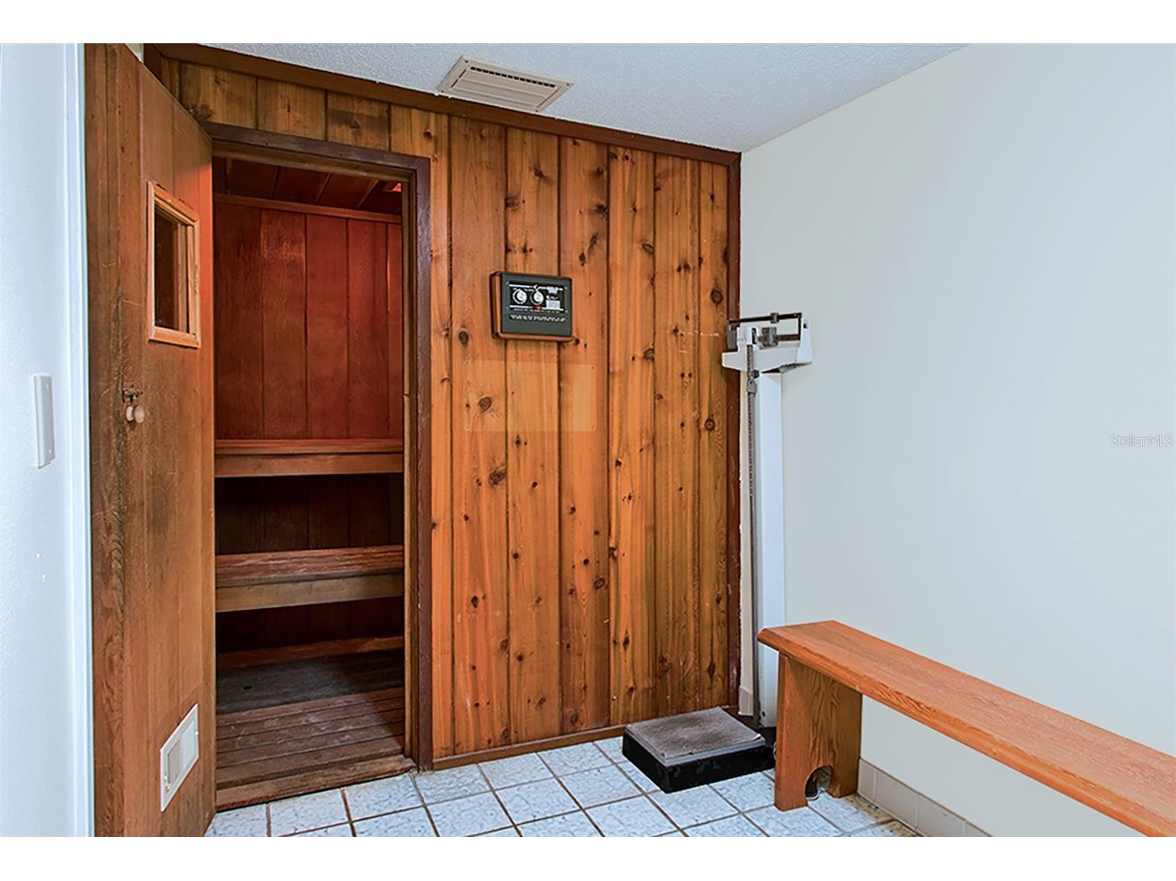 2504 Gulf Boulevard #201 Indian Rocks Beach FL 33785 - GULF OF MEXICO TB8384249 image42