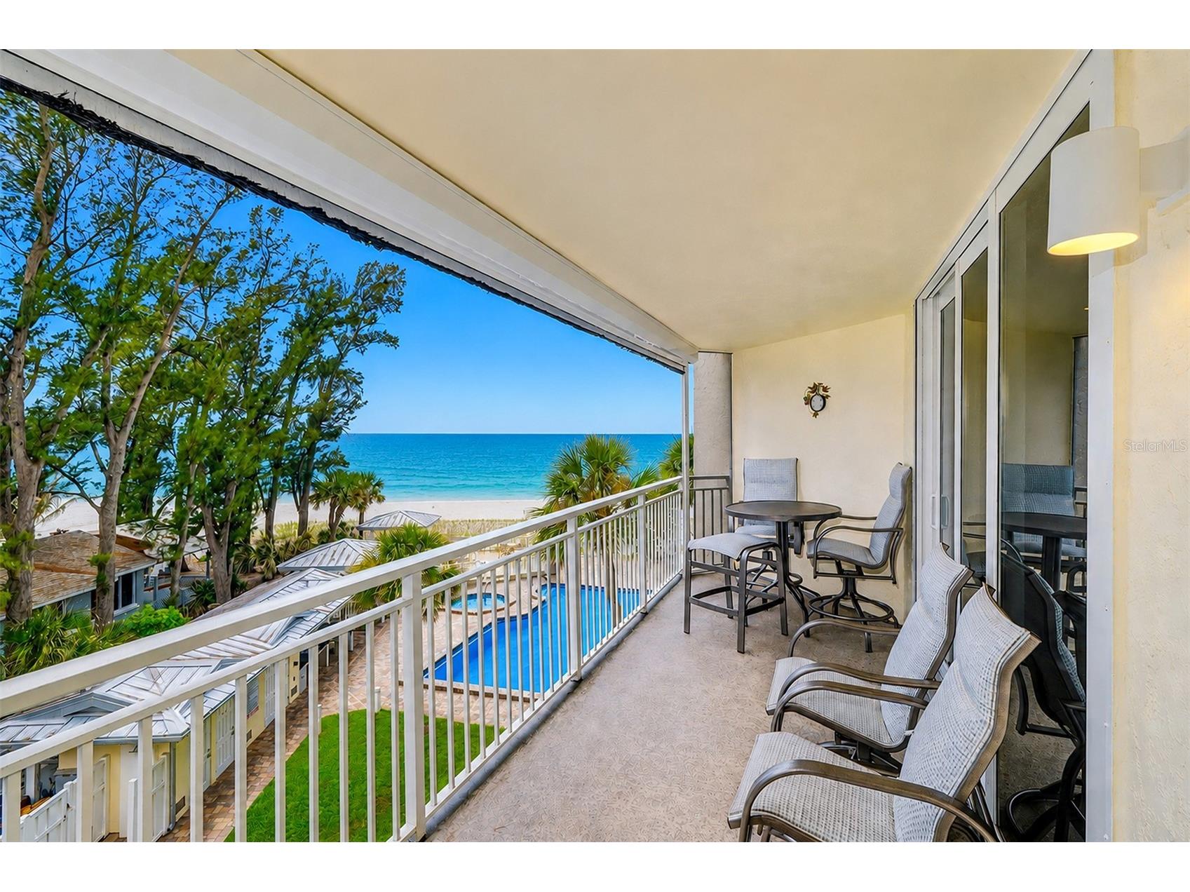 2504 Gulf Boulevard #304 Indian Rocks Beach FL 33785 - GULF TB8508320 image1