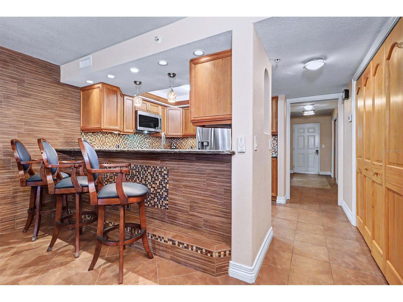 2504 Gulf Boulevard #304 Indian Rocks Beach FL 33785 - GULF TB8508320 image20