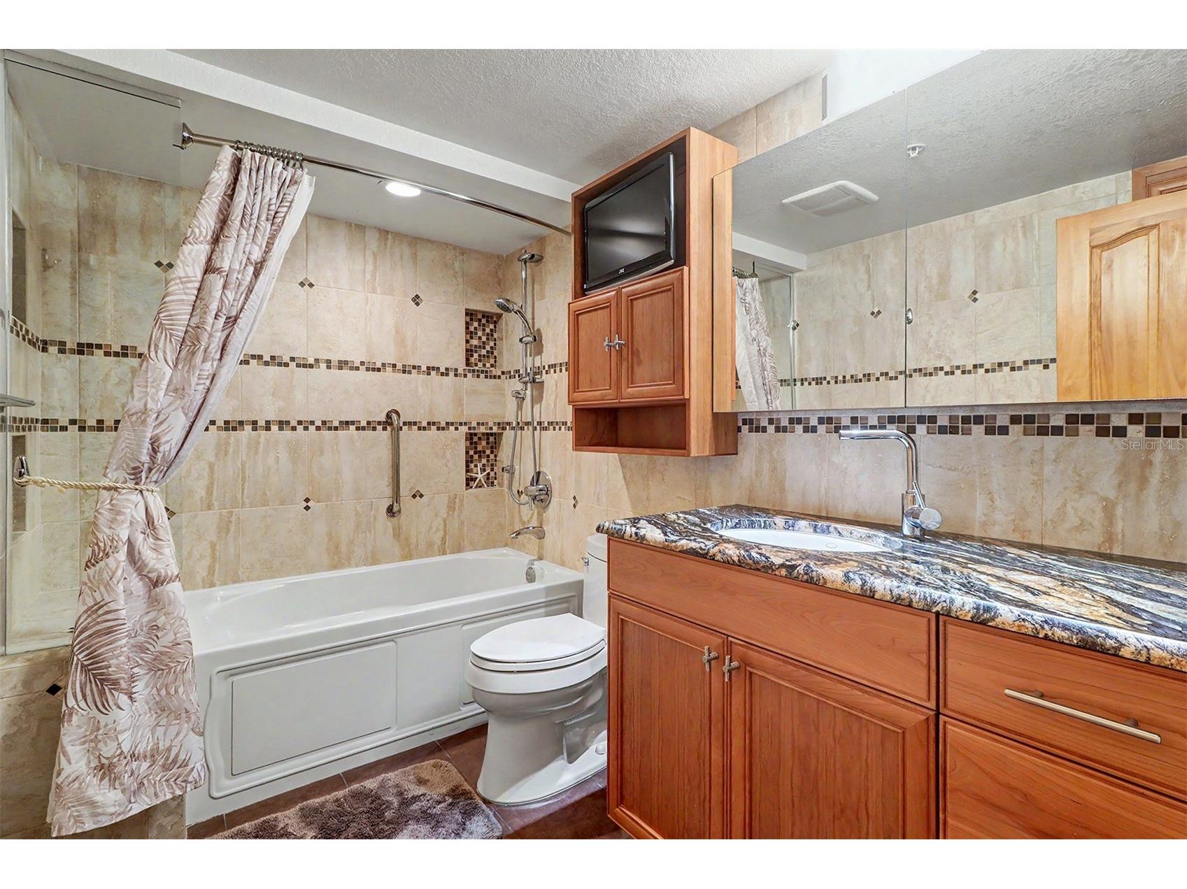 2504 Gulf Boulevard #304 Indian Rocks Beach FL 33785 - GULF TB8508320 image21