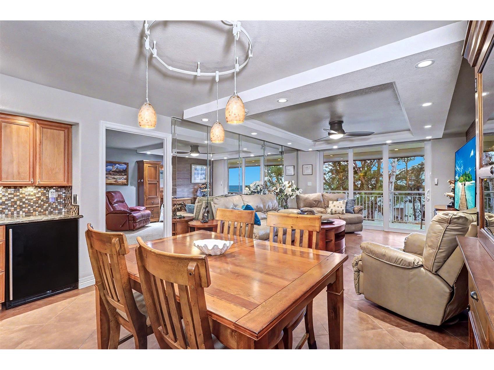 2504 Gulf Boulevard #304 Indian Rocks Beach FL 33785 - GULF TB8508320 image27