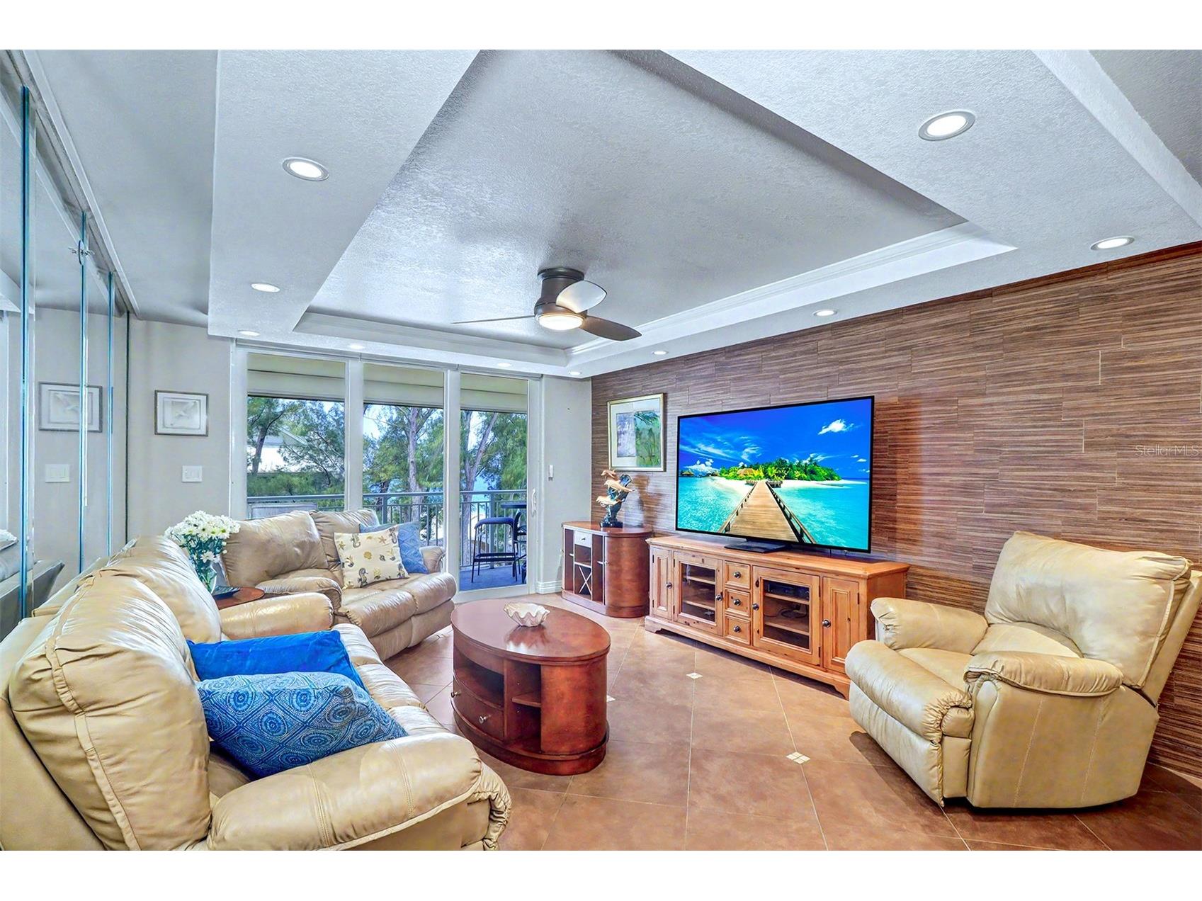 2504 Gulf Boulevard #304 Indian Rocks Beach FL 33785 - GULF TB8508320 image6
