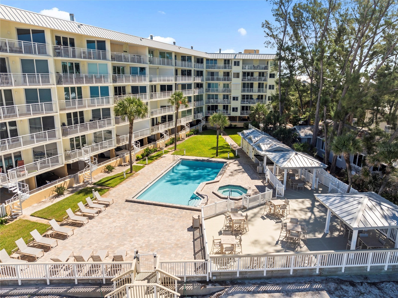 2504 Gulf Boulevard #505 Indian Rocks Beach FL 33785 TB8430888 image1
