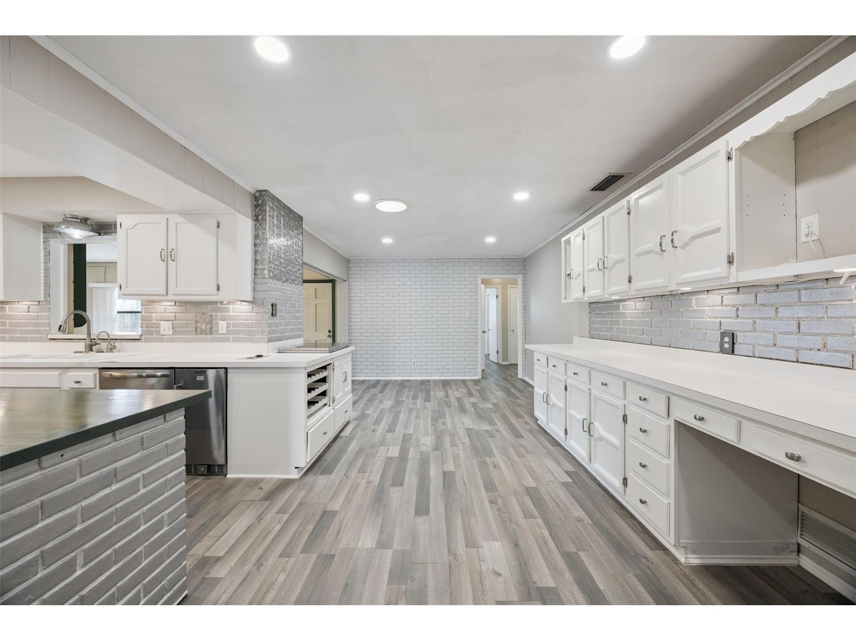 2504 Lauderdale Court Orlando FL 32805 O6386519 image14