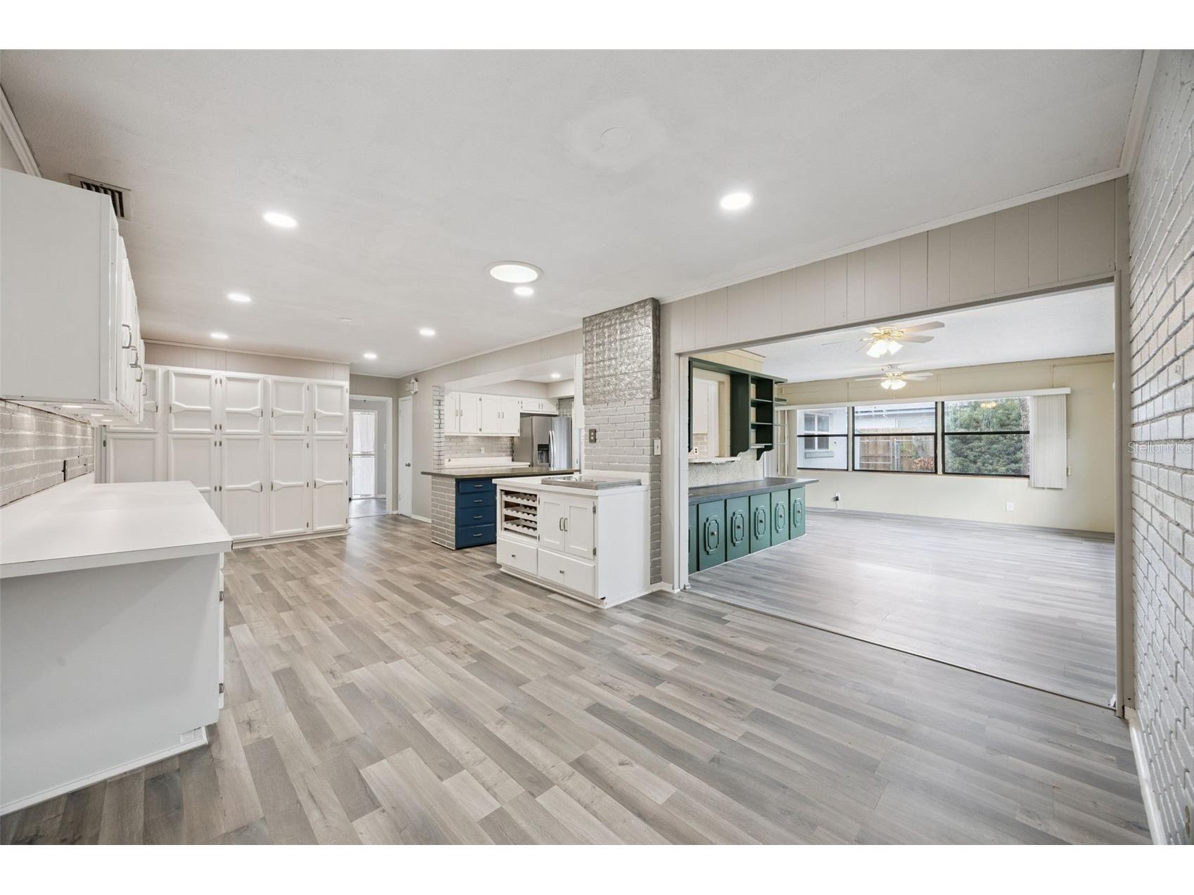 2504 Lauderdale Court Orlando FL 32805 O6386519 image17