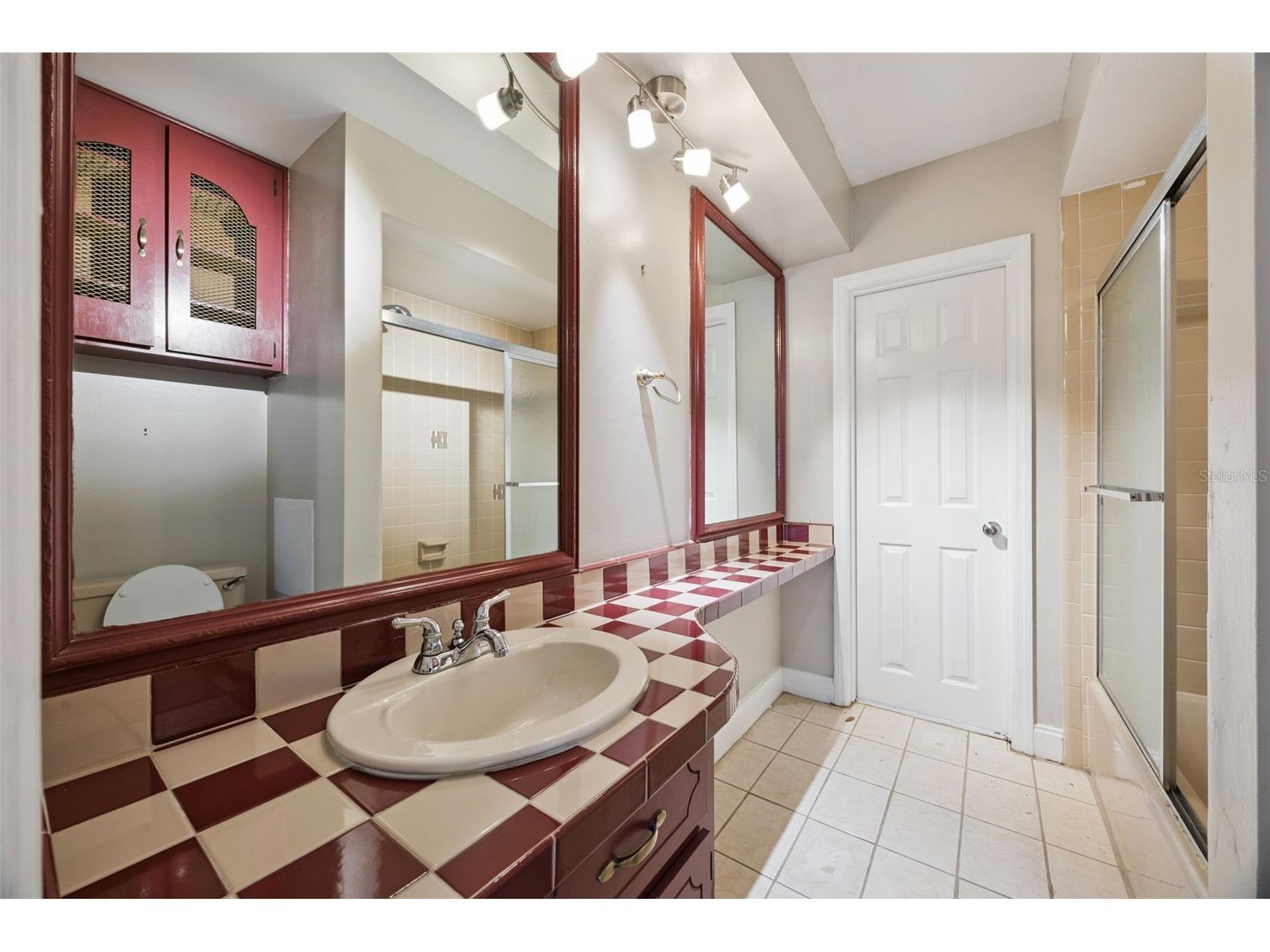 2504 Lauderdale Court Orlando FL 32805 O6386519 image24