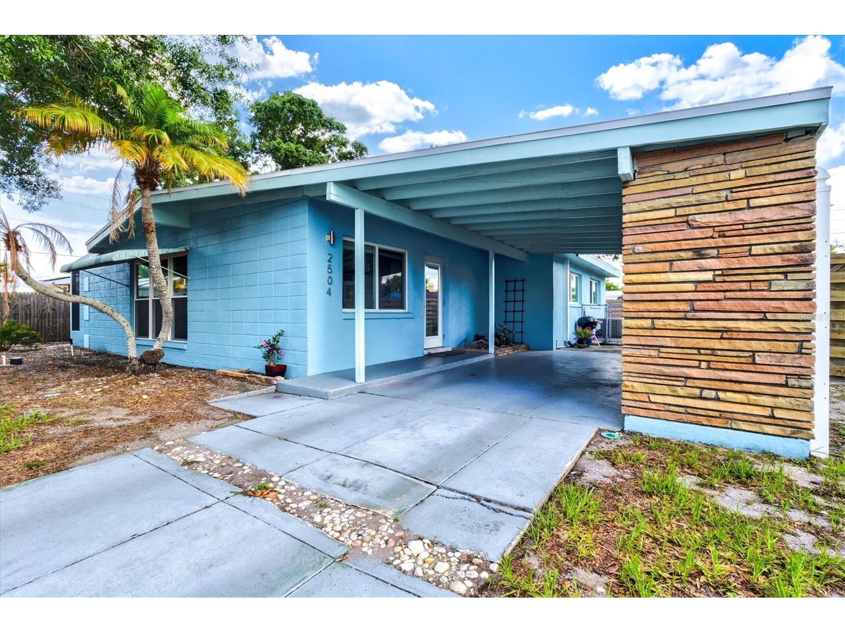2504 N Radcliffe Place Bradenton FL 34207 - SARASOTA BAY A4695376 image1