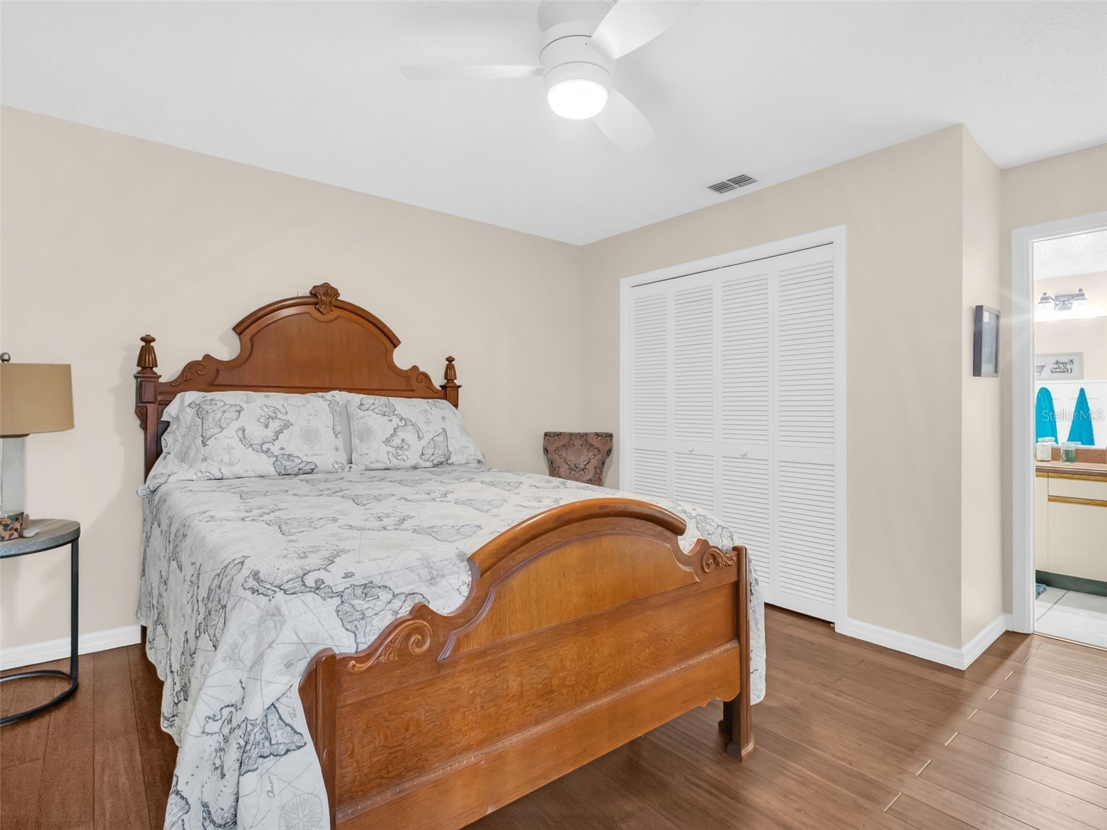 2504 Oak Circle Tarpon Springs FL 34689 TB8465867 image16