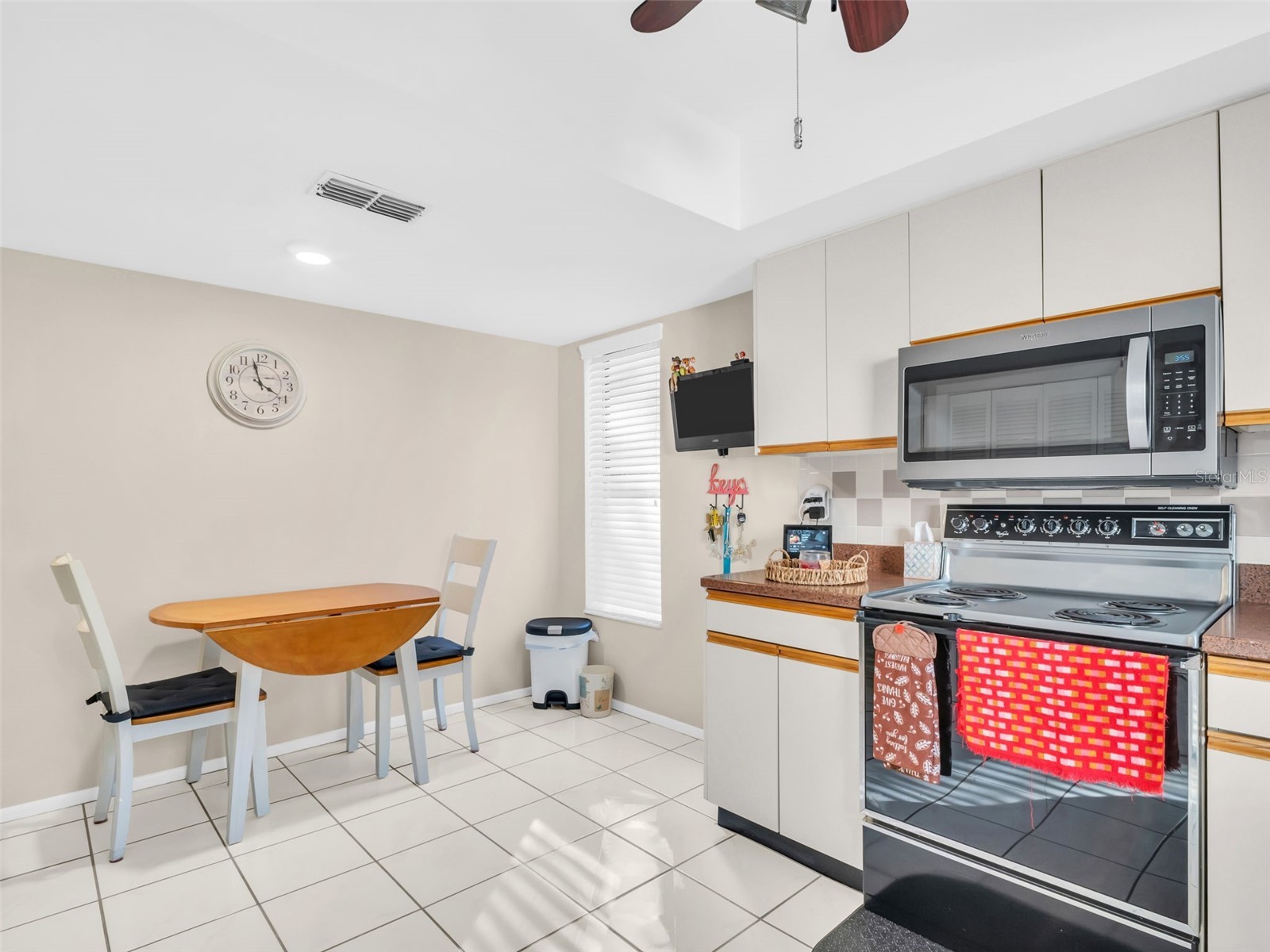 2504 Oak Circle Tarpon Springs FL 34689 TB8465867 image21