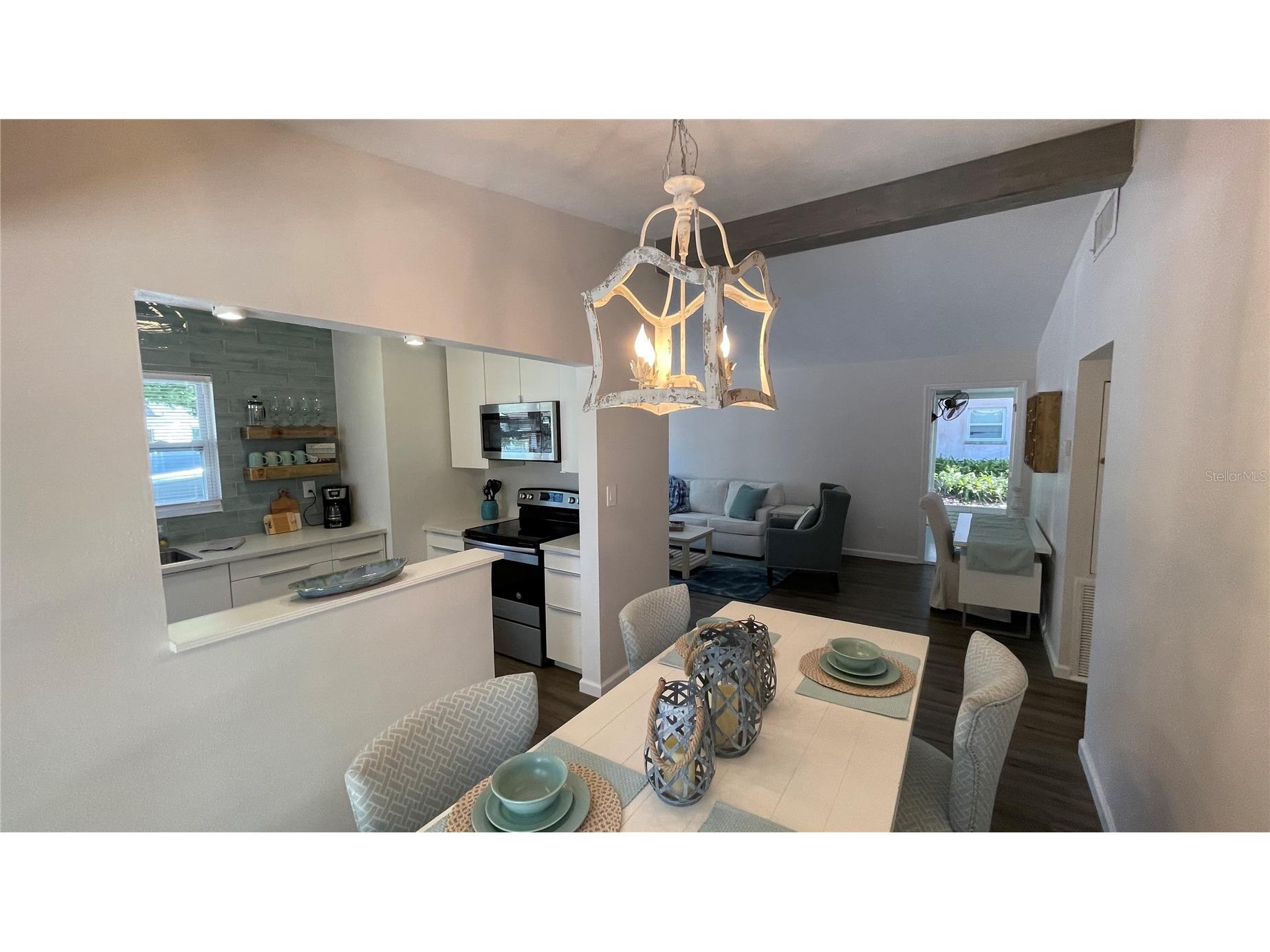 2504 S Milmar Drive Sarasota FL 34237 A4686435 image11