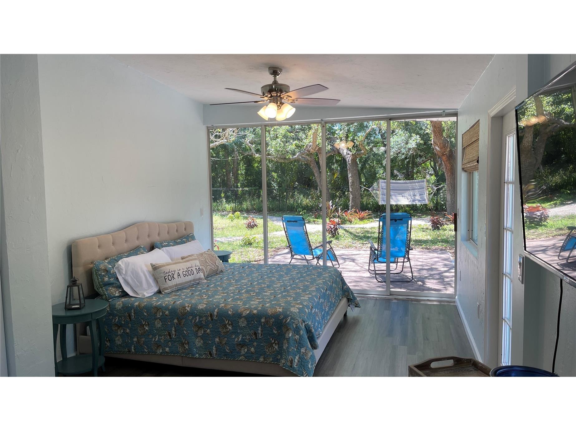 2504 S Milmar Drive Sarasota FL 34237 A4686435 image17