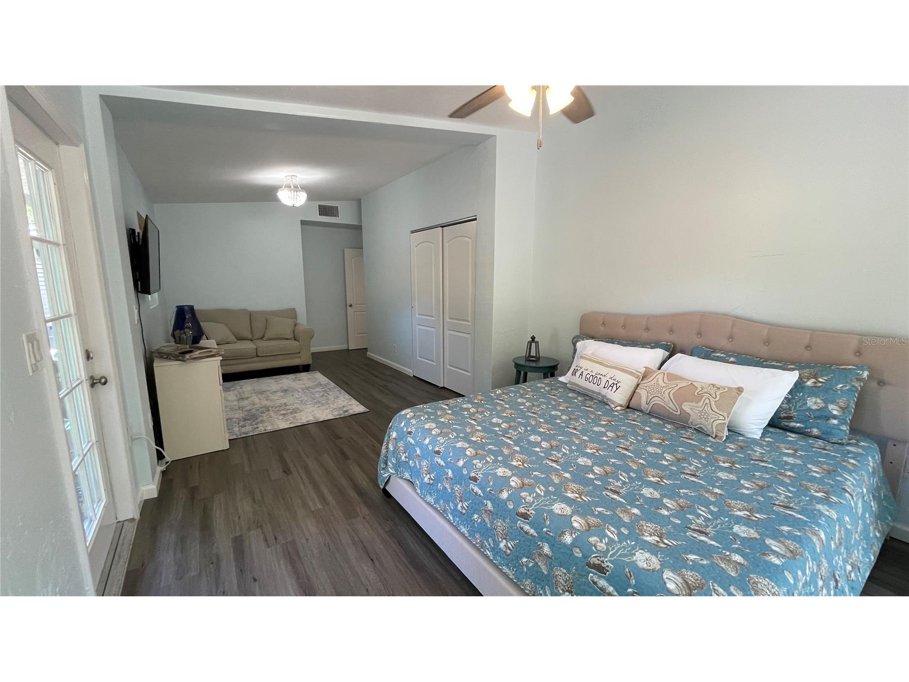 2504 S Milmar Drive Sarasota FL 34237 A4686435 image18