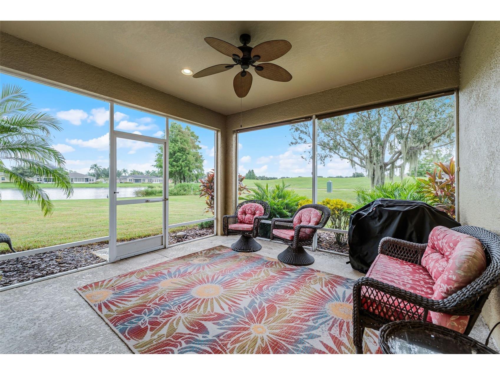 2504 Sapphire Greens Lane Sun City Center FL 33573 O6342902 image2