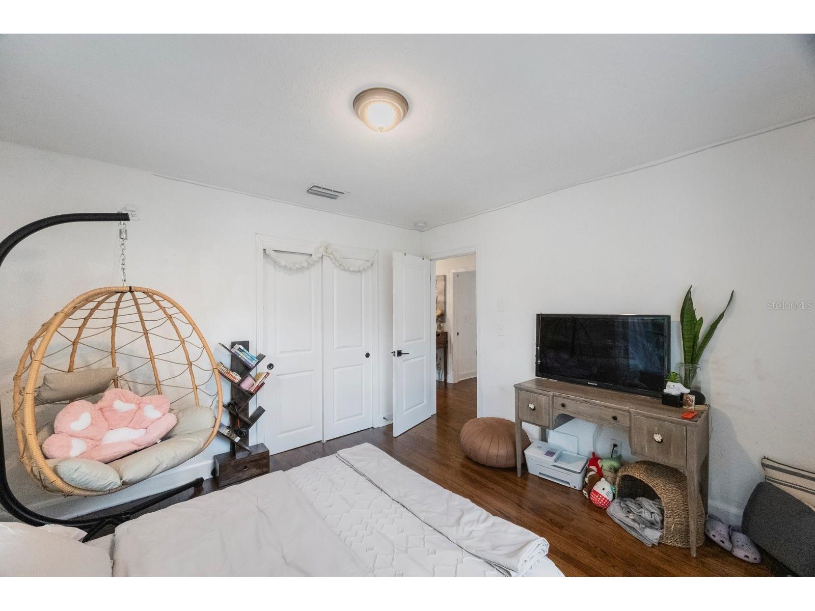 2504 W Fletcher Avenue Tampa FL 33618 TB8340503 image21