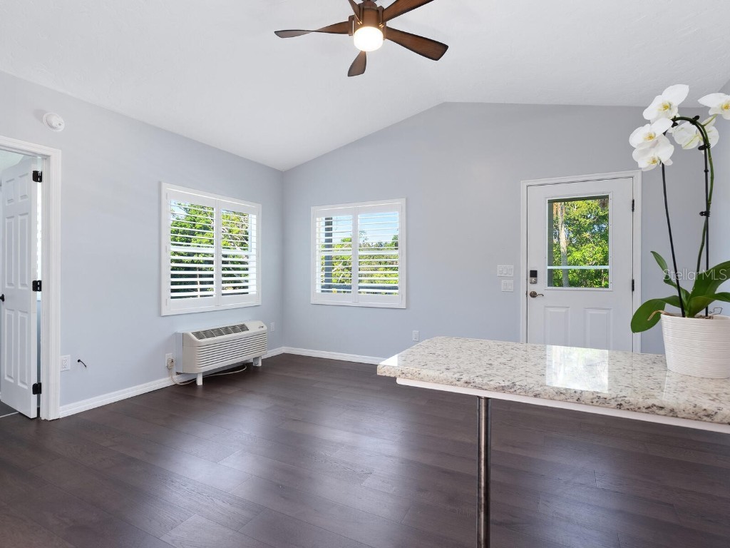 2504 Wilkinson Road Sarasota FL 34231 - PHILLIPPI CREEK A4658829 image18