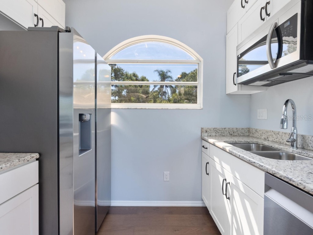 2504 Wilkinson Road Sarasota FL 34231 - PHILLIPPI CREEK A4658829 image24