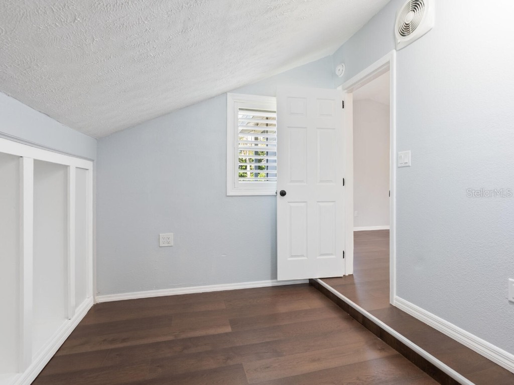 2504 Wilkinson Road Sarasota FL 34231 - PHILLIPPI CREEK A4658829 image28