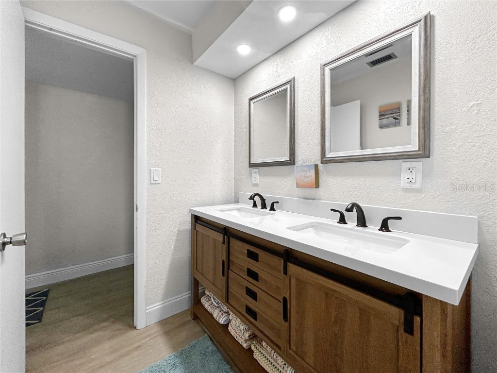 2505 Bay Boulevard #1 Indian Rocks Beach FL 33785 TB8449489 image21