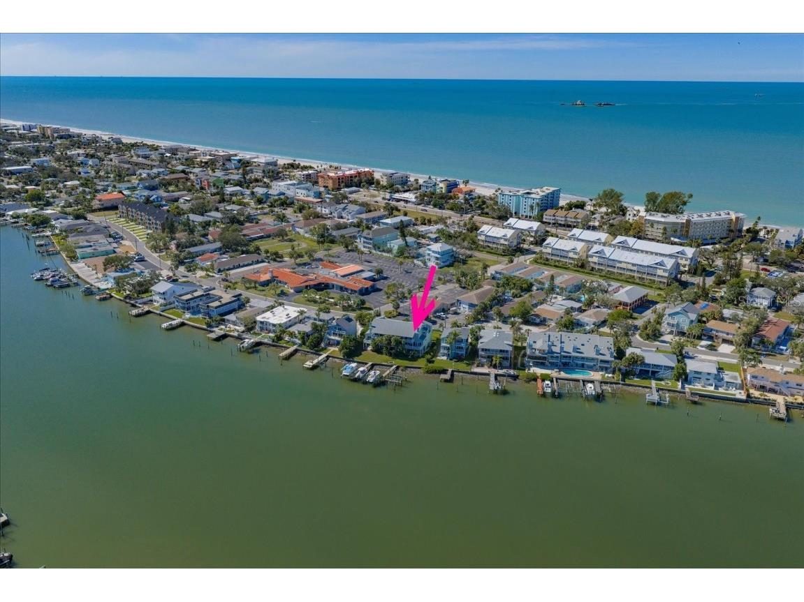 2505 Bay Boulevard #4 Indian Rocks Beach FL 33785 TB8448341 image1