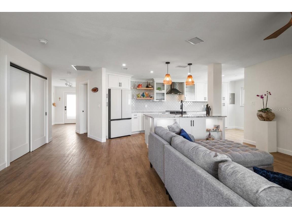 2505 Bay Boulevard #4 Indian Rocks Beach FL 33785 TB8448341 image10