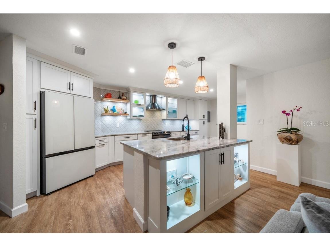 2505 Bay Boulevard #4 Indian Rocks Beach FL 33785 TB8448341 image4