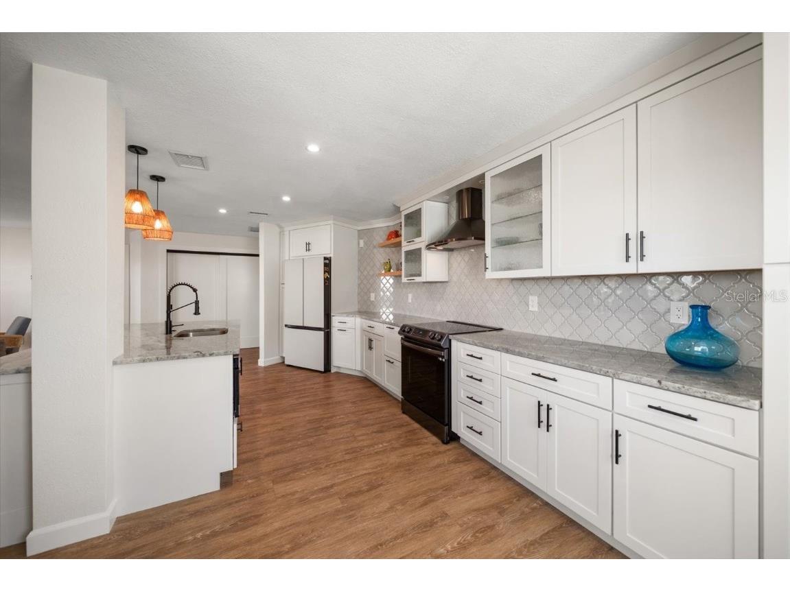 2505 Bay Boulevard #4 Indian Rocks Beach FL 33785 TB8448341 image5