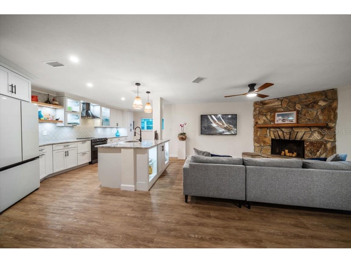 2505 Bay Boulevard #4 Indian Rocks Beach FL 33785 TB8448341 image9