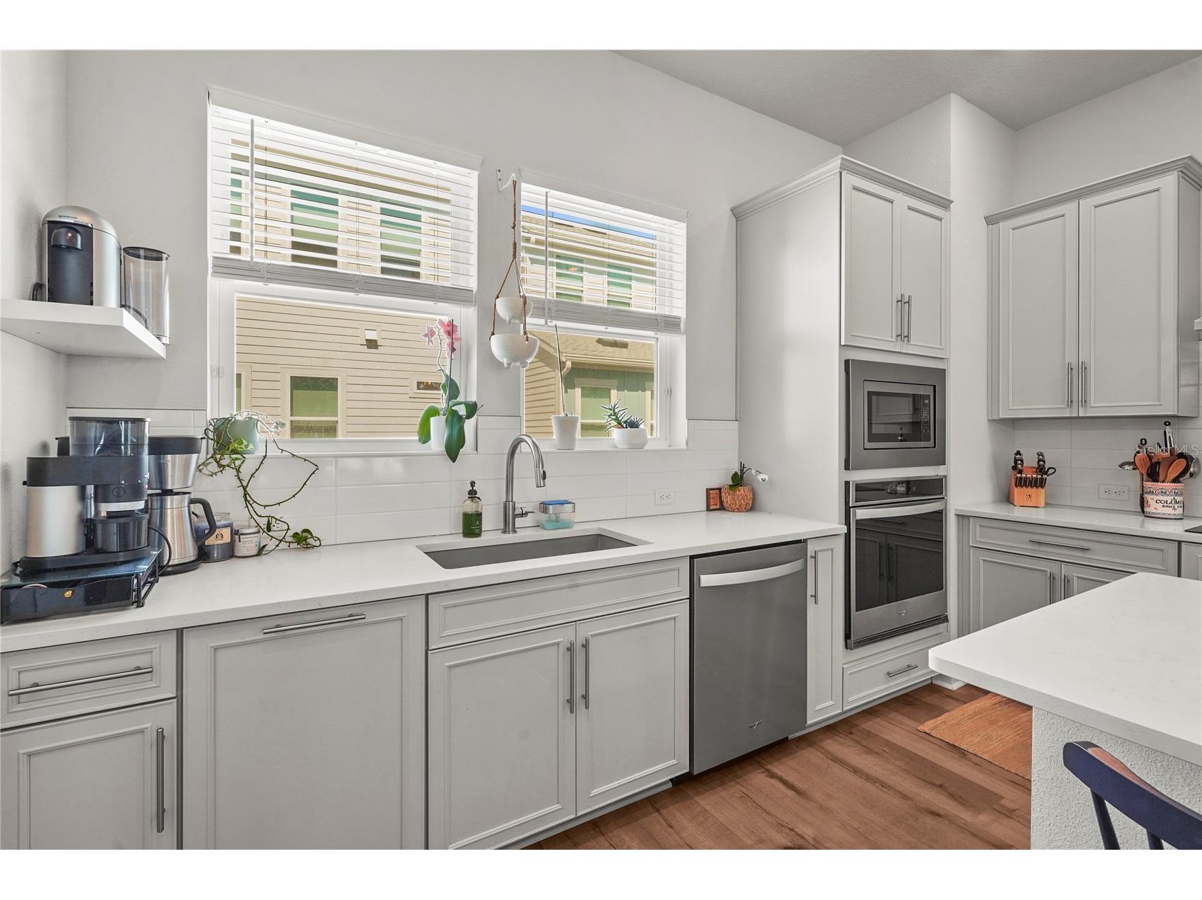 2505 Boone Court Sarasota FL 34237 A4698926 image20